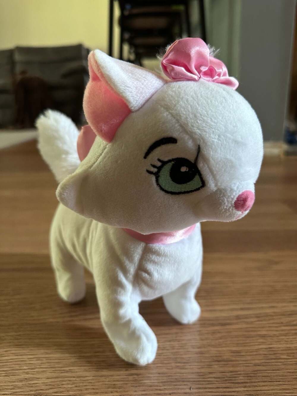 DISNEY Baby Marie aristocrat  animated Walking Pet soft plush toy . 9"